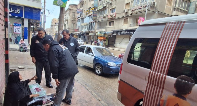 التضامن الاجتماعي: فرق التدخل السريع تكثف تواجدها الميداني في المحافظات لمواجهة تداعيات الأمطار وسوء الأحوال الجوية