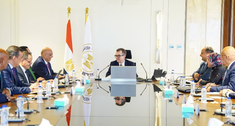 وزير التخطيط والتنمية الاقتصادية ورئيس جهاز تنمية المشروعات يبحثان آليات التعاون