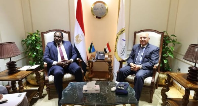 مصر تبحث إنشاء وتنفيذ محطة متعددة الأغراض بميناء دار السلام من خلال تحالف مع تنزانيا 