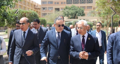وزير التعليم العالي يتابع الأعمال التنفيذية بجامعة المنيا التكنولوجية