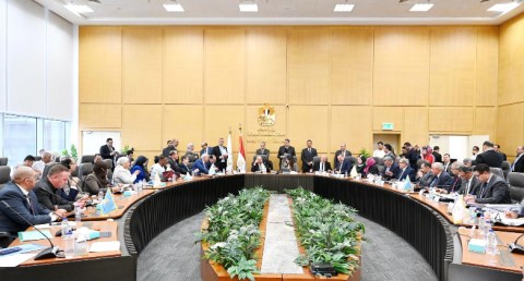 وزيرة الإسكان تبحث مع أعضاء مجلس النواب مطالب المواطنين بدوائرهم 