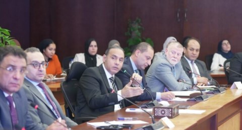 الدكتور إسلام عزام