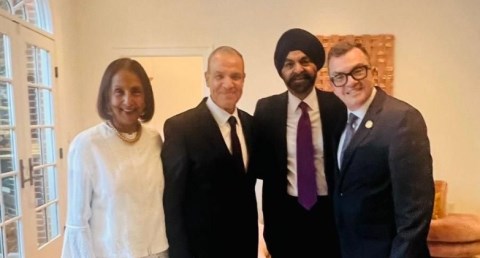 وزير الخارجية يلتقي رئيس مجموعة البنك الدولي خلال اجتماعات الربيع