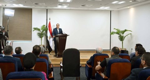 تفاصيل  المؤتمر الصحفي لرئيس الوزراء فى ختام جولته بمنطقة السخنة الصناعية