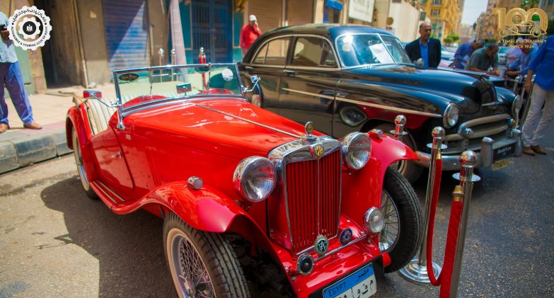 كرنفال المركبات الكلاسيكية في القاهرة ‏