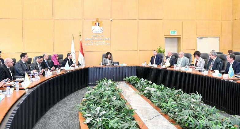 وزيرة الإسكان تلتقي شركة HDP لمتابعة خطط التسويق