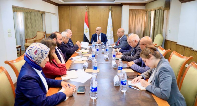 وزير التربية والتعليم يبحث مع وفد بنك التعمير الألمان