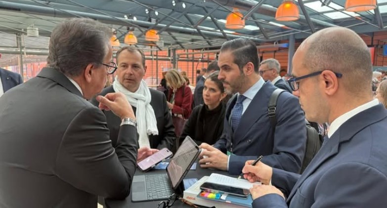 وزير الصحة يبحث مع سانوفي تعزيز التعاون في توطين صناعة اللقاحات 