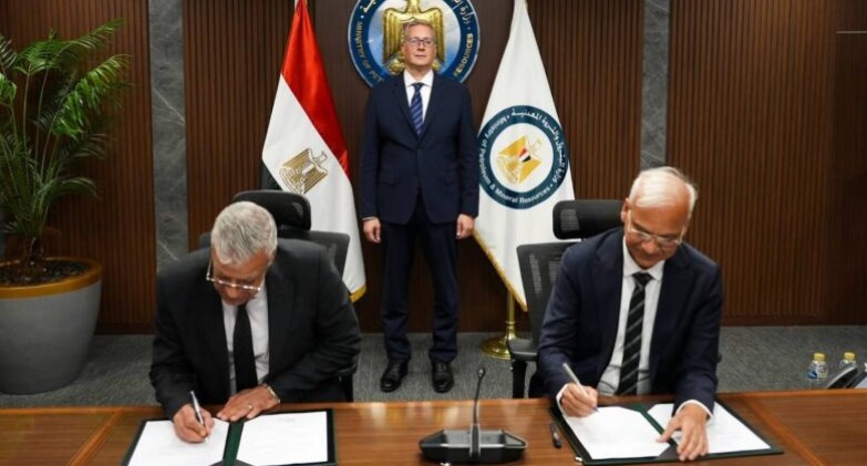 توقيع عقد لتوريد خام الفوسفات