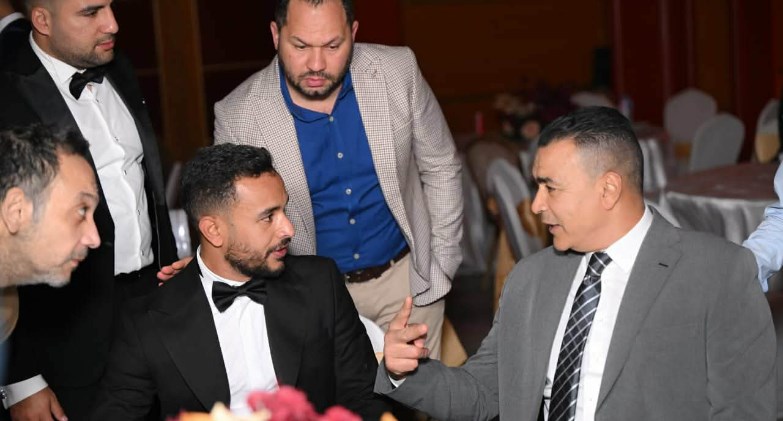 وصلة تحطيب للجخ مع صديقه الدهشوري