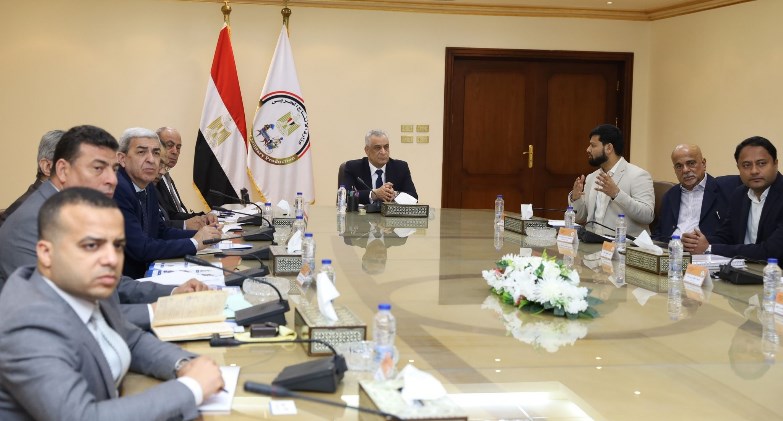 جمبلاط: نعمل على إقامة شراكات استراتيجية مع كبرى الشركات العالمية