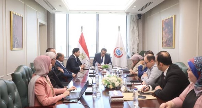 وزير الصحة والسكان