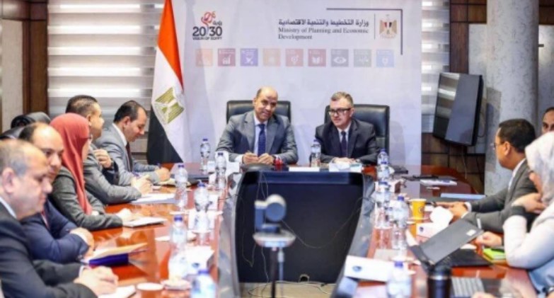 وزيرا التخطيط والعمل يناقشان رفع كفاءة ومرونة سوق العمل المصري