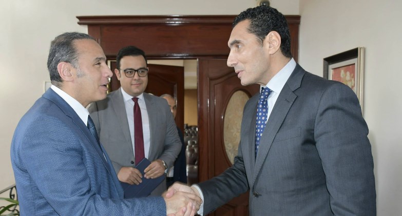 وزير الشباب والرياضة يبحث مع رئيس هيئة الرقابة المالية تعزيز أطر التعاون المشترك 