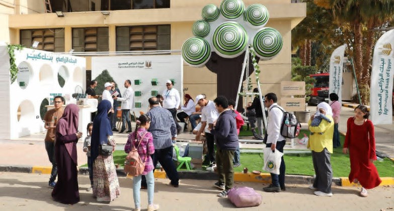 مشاركة مميزة للبنك الزراعي المصري في معرض زهور الربيع وإقبال كبير على جناح البنك في أول يوم 