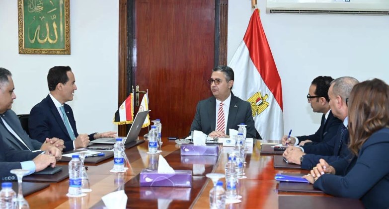 وزير التموين يتابع جهود جهاز تنمية التجارة الداخلية في التحول الرقمي