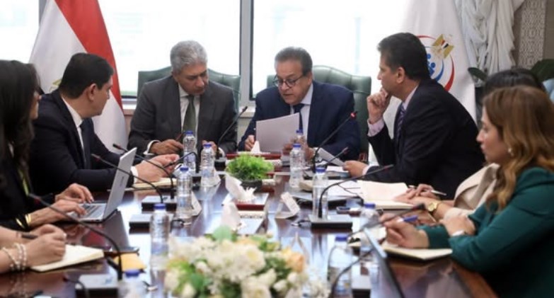 وزير الصحة والسكان