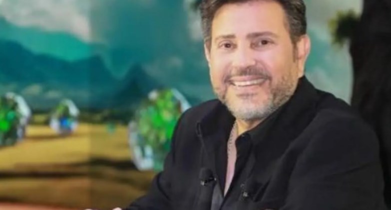 بعد شائعات الغيبوبة.. تفاصيل الحالة الصحية للفنان هاني شاكر