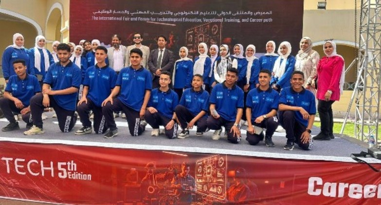 وزير التعليم يشيد بمشروعات الطلاب المشاركين في معرض EDU TECH EGYPT 