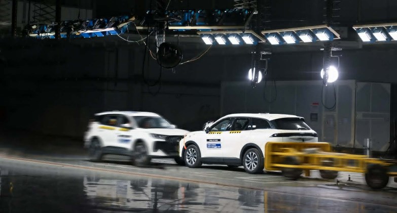 شيري تكشف عن مستقبل التنقل العائلي الذكي وتضع معايير جديدة للسلامة العالمية في معرض بكين 2026