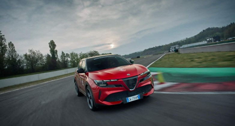 أكاديمية ألفا روميو للقيادة: فصل جديد على الحلبة