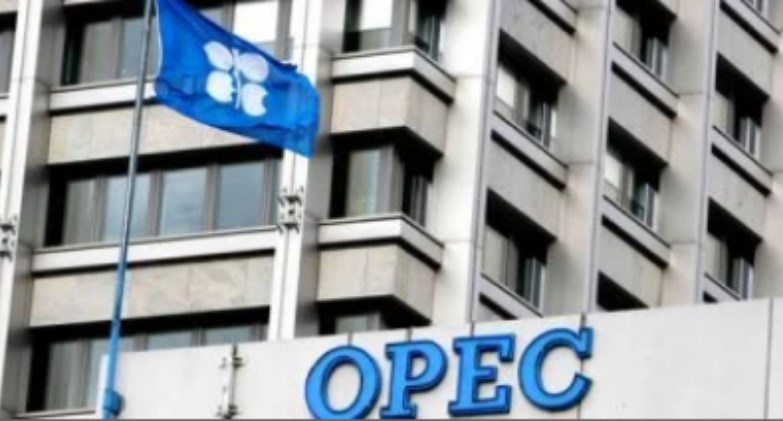 الإمارات تعلن انسحابها من منظمتي أوبك وأوبك+
