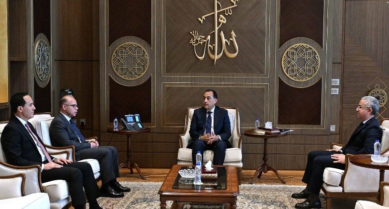 رئيس الوزراء يُصدر قرارين بتعيين الدكتور محمد عوض رئيسًا تنفيذيًا للهيئة العامة للاستثمار