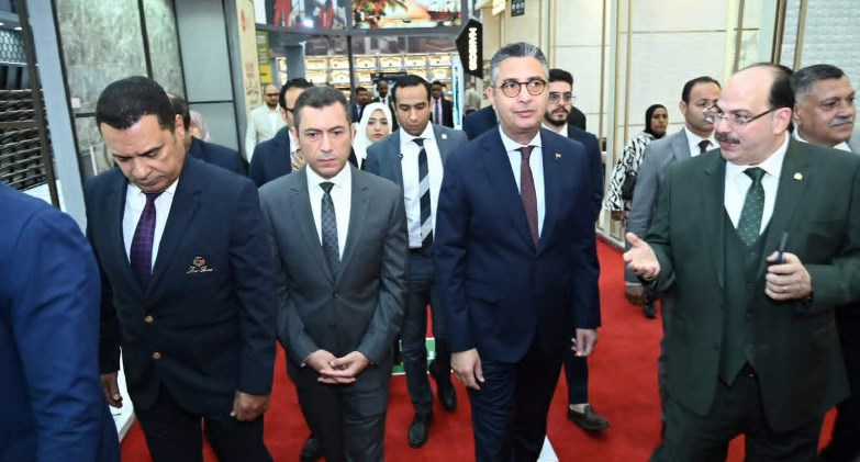 وزير التموين يفتتح فعاليات الدورة الـ18 لمعرض سيراميكا ماركت & هوميكس