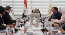 وزير الاستثمار يبحث مع المؤسسة الدولية الإسلامية تطوير برامج التمويل