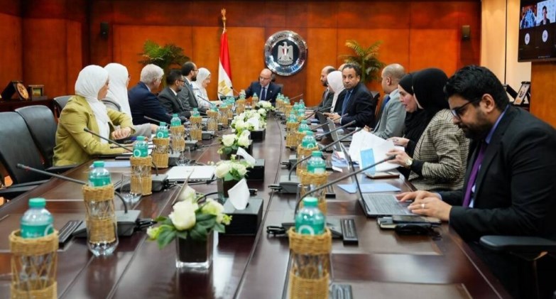 وزير الاستثمار والتجارة الخارجية
