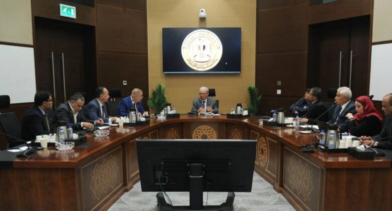 الدكتور حسين عيسى