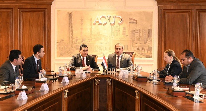 وزير الشباب والرياضة يلتقي رئيس شركة العاصمة الجديدة لمتابعة التعاون المشترك ودعم الألعاب الفردية