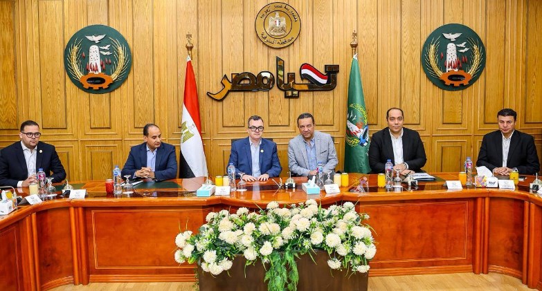 وزير التخطيط والتنمية الاقتصادية يعقد لقاءً موسعًا مع محافظ المنوفية لمناقشة الخطة الاستثمارية