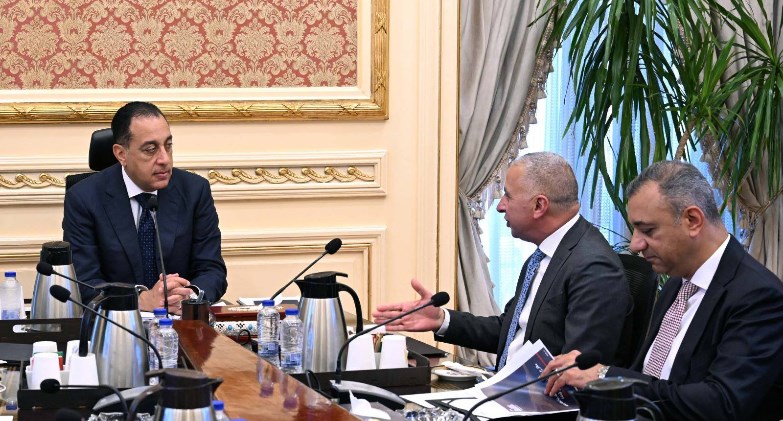 رئيس الوزراء يلتقى الرئيس التنفيذي والعضو المنتدب لشركة "السويدي إلكتريك" لبحث خطة عمل وتوسعات الشركة