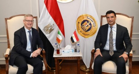 لقاء وزير الصناعة مع أيدن أوهارا،