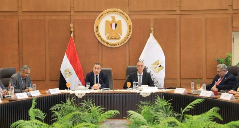  وزير التعليم العالي يترأس اجتماع مجلس الجامعات الخاصة بمقر الوزارة بالعاصمة الجديدة 