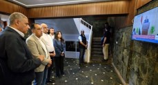 رئيس الوزراء يتفقد مركز تحكم غرب