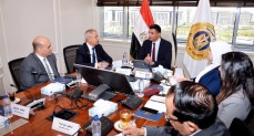 وزير الصناعة يبحث مع  إسماعيل عبد الغفار دعم المشروعات الناشئة والتعليم والتدريب المهني