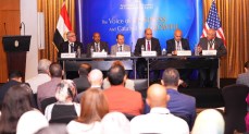 وزير العمل في ندوة غرفة التجارة الأمريكية: