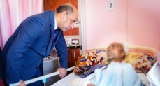 وزير العمل يزور عمال مصابين من العمالة غير المنتظمة.. ويوجه بتقديم كافة أوجه الرعاية والدعم