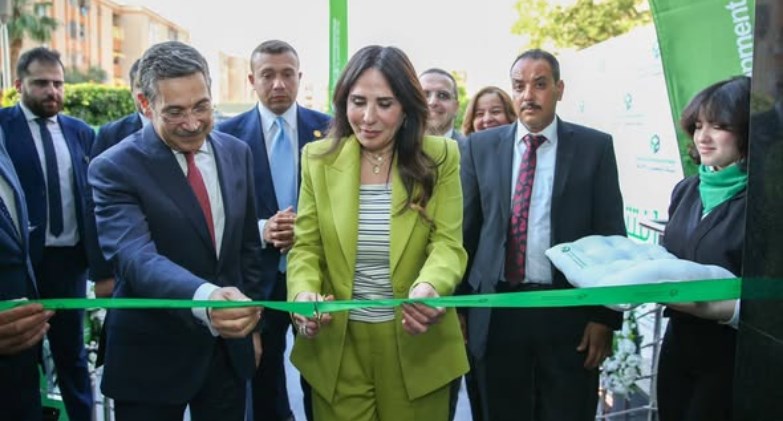 وزيرة الإسكان تفتتح مركز الإسكان المتخصص التابع لبنك التعمير والإسكان 