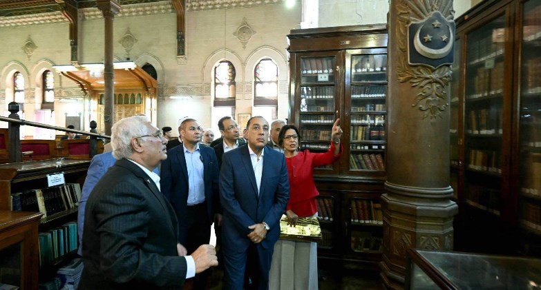 رئيس الوزراء يتفقد المبنى التاريخي للجمعية الجغرافية المصرية 