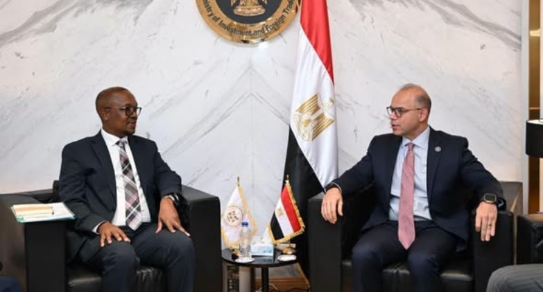 وزير الاستثمار والتجارة الخارجية