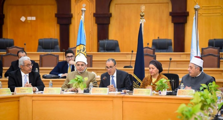وزير الخارجية يفتتح المائدة المستديرة الأولى لمبادرة الأمم المتحدة حول الذكاء الاصطناعي