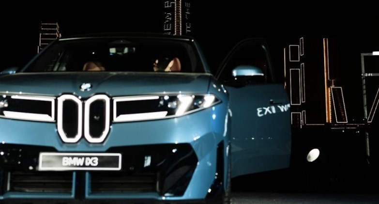 "جلوبال أوتو" تُطلِق BMW iX3 الجديدة كليًّا أول طرازات Neue Klasse لأول مرة في مصر