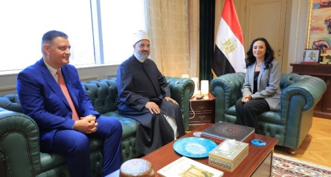 وزيرة التضامن الاجتماعي تلتقي رئيس اللجنة الدينية بمجلس النواب 