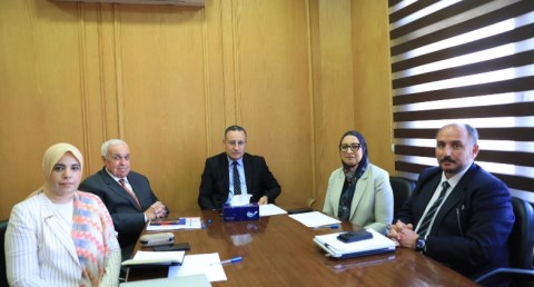 وزير التعليم العالي يترأس اجتماع اللجنة العليا للقوافل التنموية الشاملة 