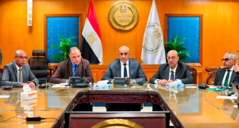 وزير التعليم يتابع سير الامتحانات من غرفة العمليات المركزية بالوزارة