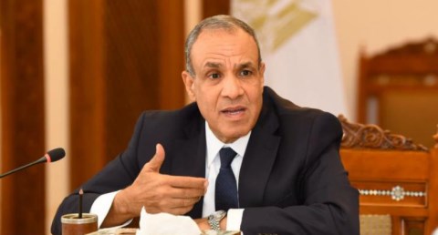 وزير الخارجية ونظيره الصربي يؤكدان الحرص المشترك على تعزيز العلاقات الثنائية