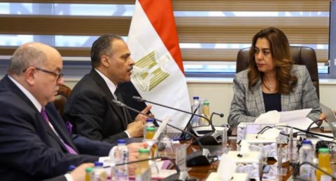  عوض تؤكد حرص الدولة على تنفيذ منظومة متكاملة لمعالجة المخلفات بالشرقية